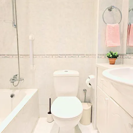 Css Cute Superior King's Palace פאפוס