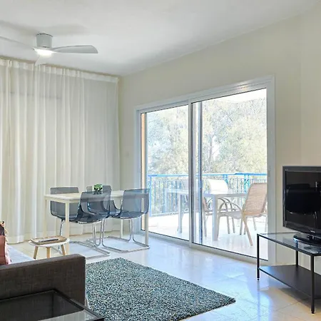 Css Cute Superior King's Palace פאפוס